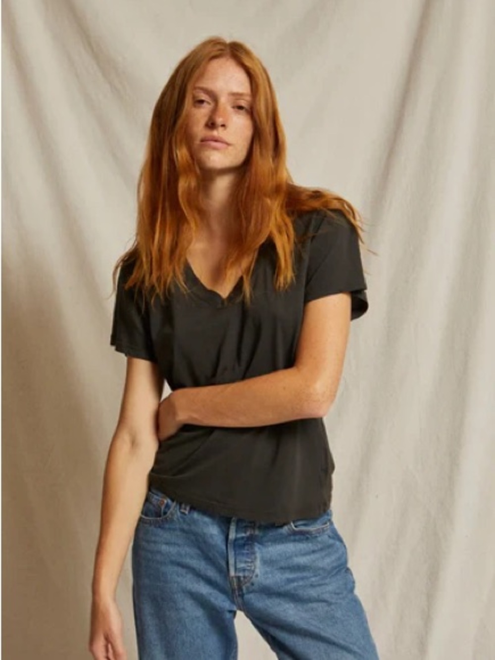 Perfect White Tee hendrix cotton boxy v neck tee size S